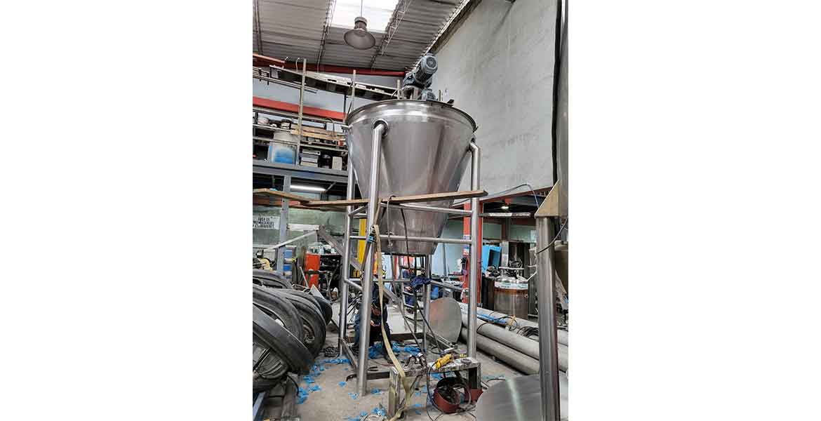 Diseño, fabricación de maquinaria, reparación de tanques, marmitas, tolvas, chimeneas. Estructuras metálicas. Acero inoxidable, acero carbón, Aluminio.