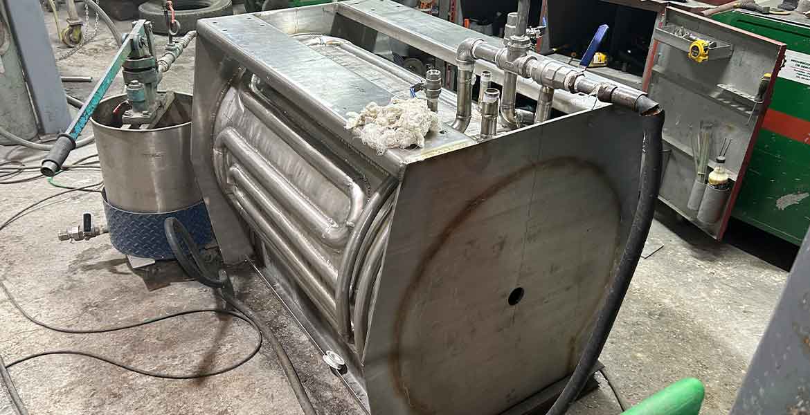 Diseño, fabricación de maquinaria, reparación de tanques, marmitas, tolvas, chimeneas. Estructuras metálicas. Acero inoxidable, acero carbón, Aluminio.