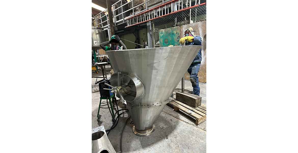 Diseño, fabricación de maquinaria, reparación de tanques, marmitas, tolvas, chimeneas. Estructuras metálicas. Acero inoxidable, acero carbón, Aluminio.