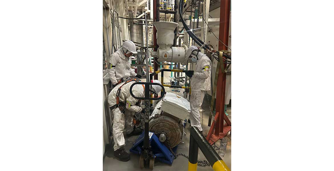 Servicio de mantenimiento mecanico preventivo, correctivo, reparaciones,
                                            adecuaciones. Servicio de torno, fresadora, prensa hidráulica.