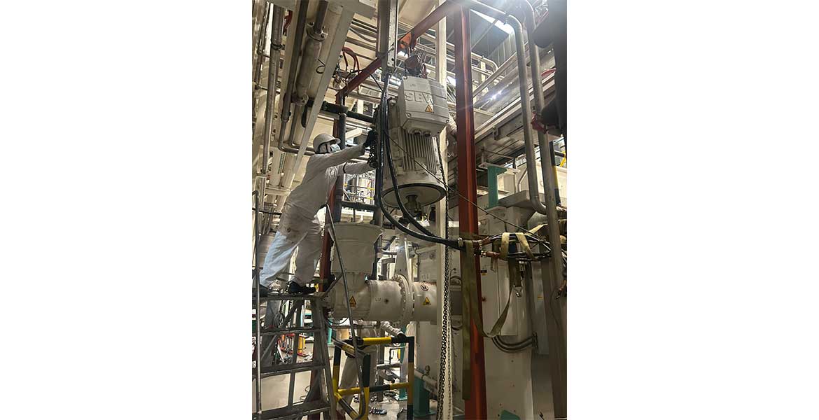 Servicio de mantenimiento mecanico preventivo, correctivo, reparaciones,
                                            adecuaciones. Servicio de torno, fresadora, prensa hidráulica.