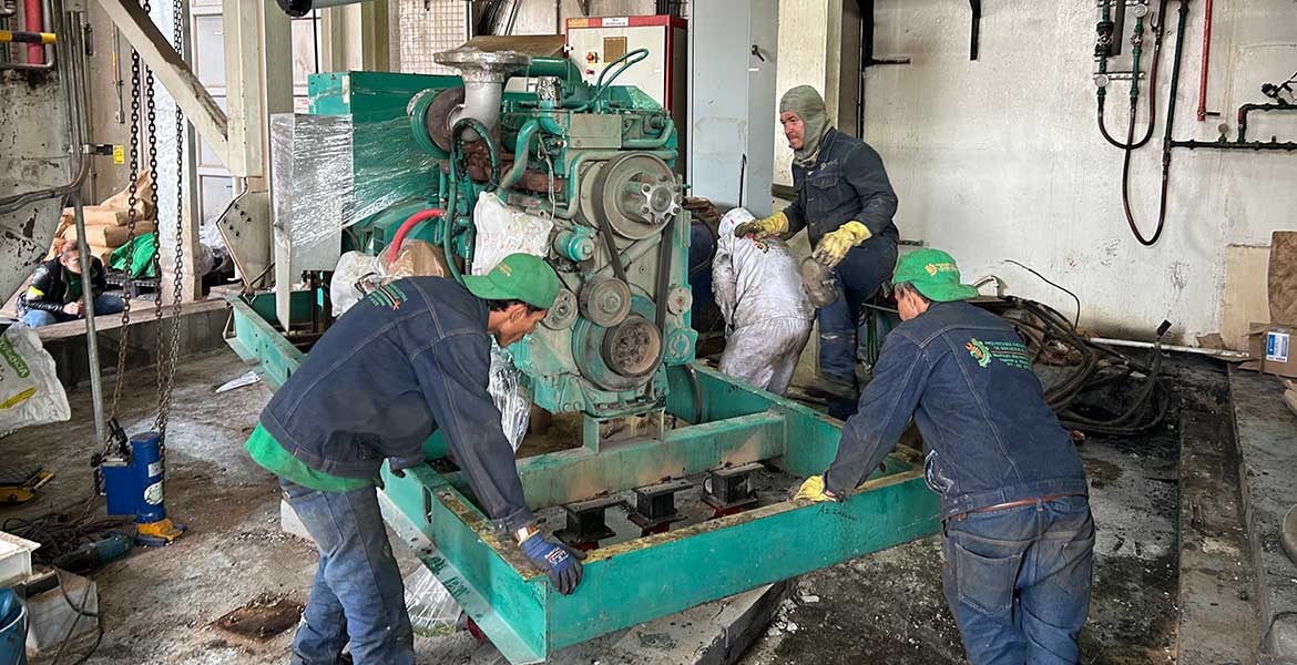 Servicio de mantenimiento mecanico preventivo, correctivo, reparaciones,
                                            adecuaciones. Servicio de torno, fresadora, prensa hidráulica.