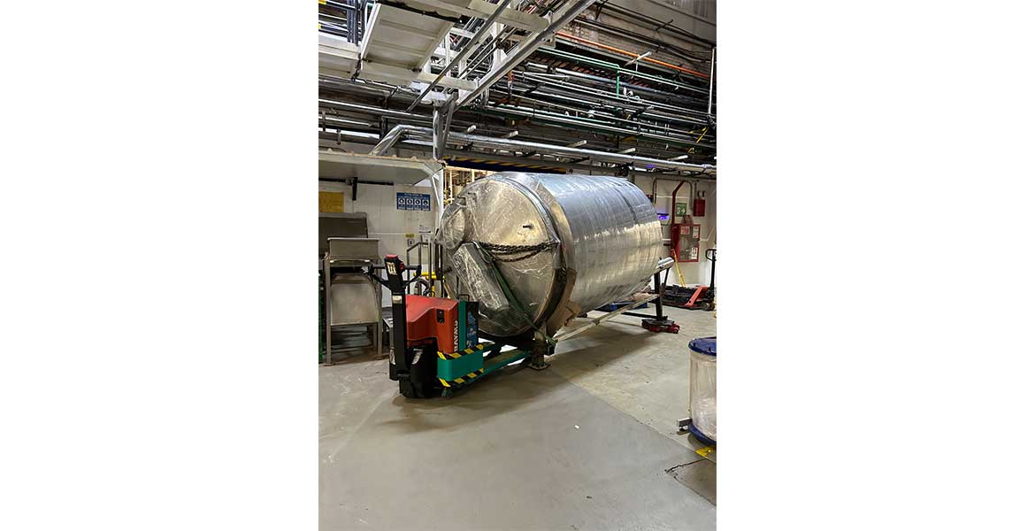 Montaje de equipos, reubicación de tanques, desmontaje, reubicación de equipos, montaje de maquinaria.