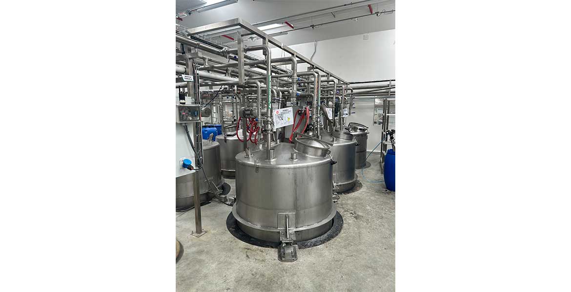 Instalación de tuberías para servicios industriales; vapor, agua, alimentos, amoniaco, químicos. En acero inoxidable; sanitaria, sch 10,40,80, acero carbón, polipropileno.